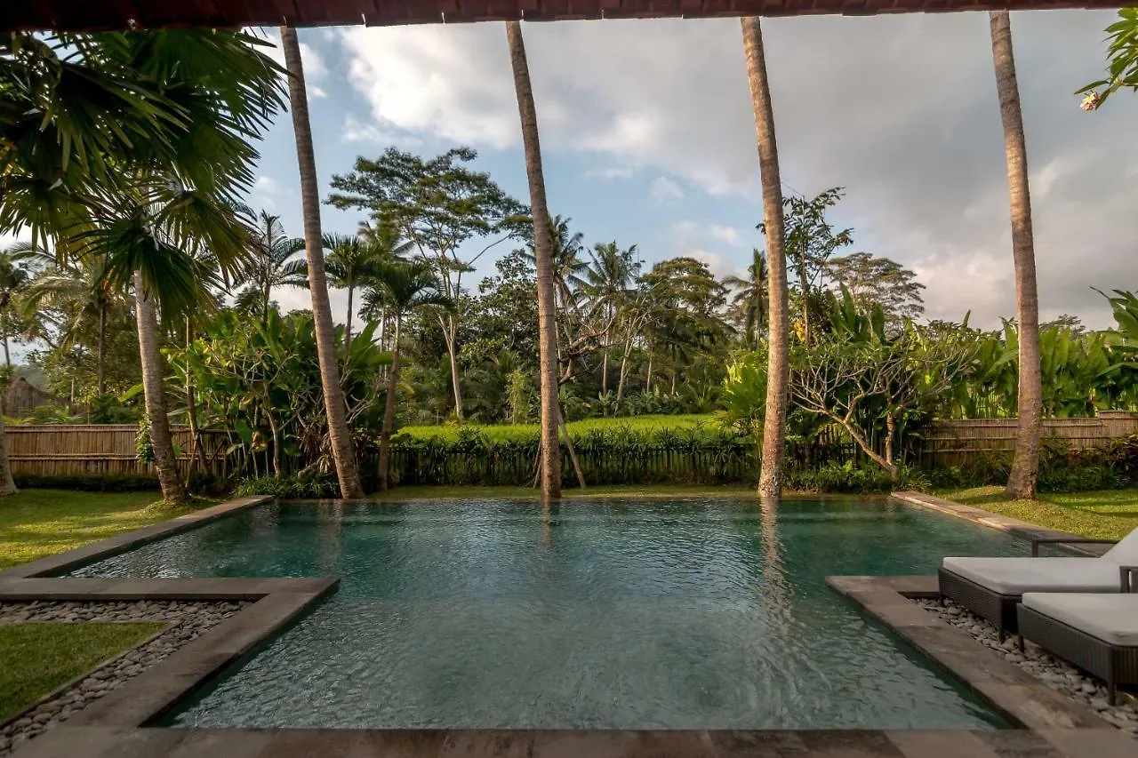 Tani Villa Ubud 0*,
